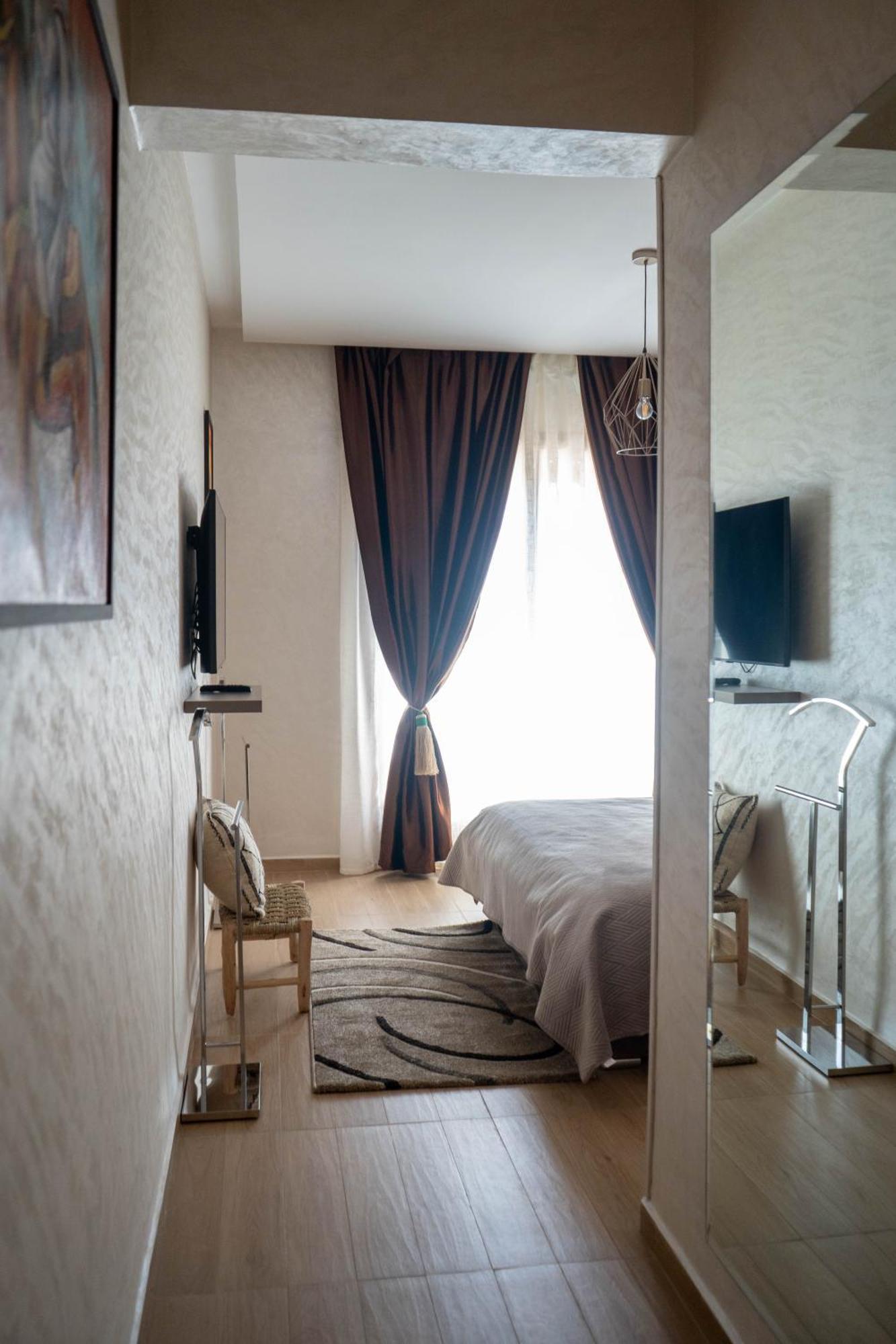Magnifique Appartement Moderne De 2 Chambres Avec Piscine A 10 Min Du Centre De Marrakech Marrakesh Eksteriør bilde